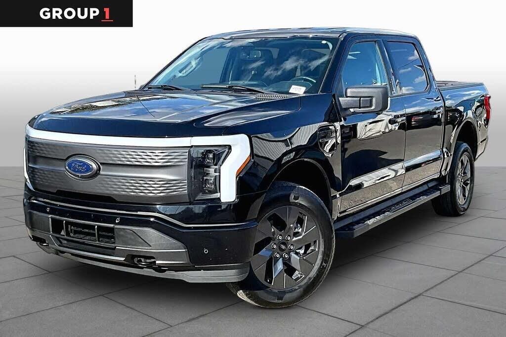 2023 Ford F-150 Lightning XLT — photo 1 of 1