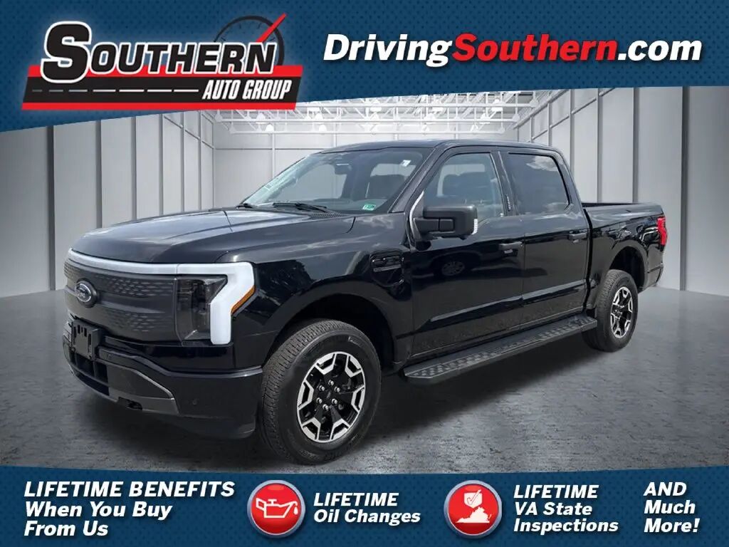 2023 Ford F-150 Lightning XLT — photo 1 of 13