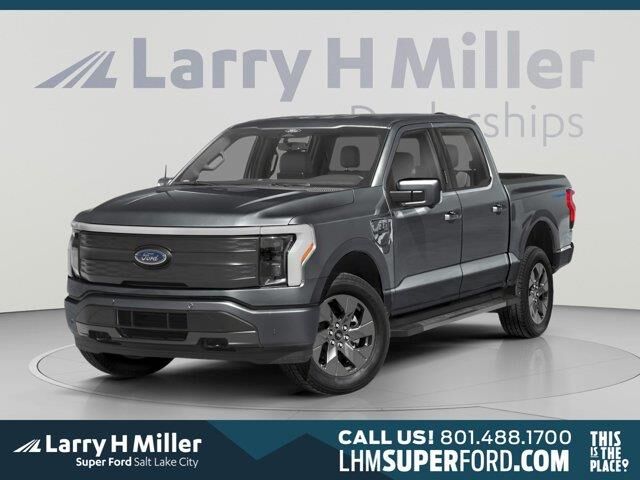2023 Ford F-150 Lightning Lariat — photo 1 of 2