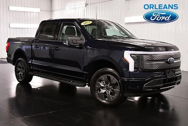 2023 Ford F-150 Lightning XLT — photo 1 of 13