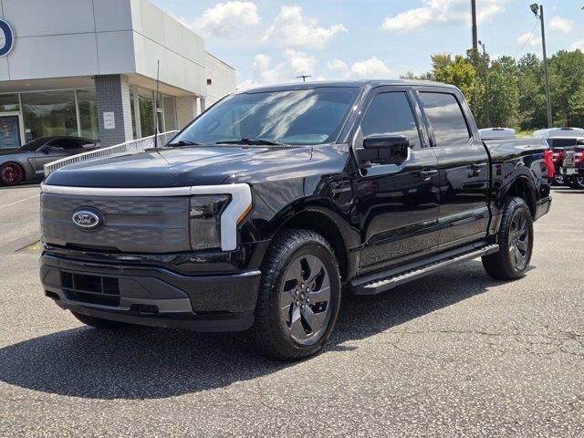 2023 Ford F-150 Lightning Lariat