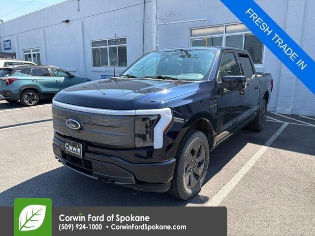 2023 Ford F-150 Lightning Lariat