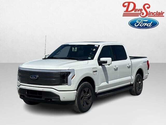 2023 Ford F-150 Lightning Lariat — photo 1 of 26