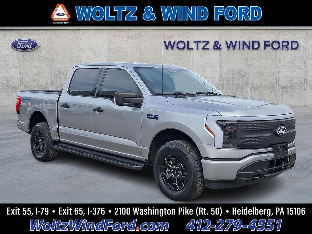 2025 Ford F-150 Lightning XLT — photo 1 of 1
