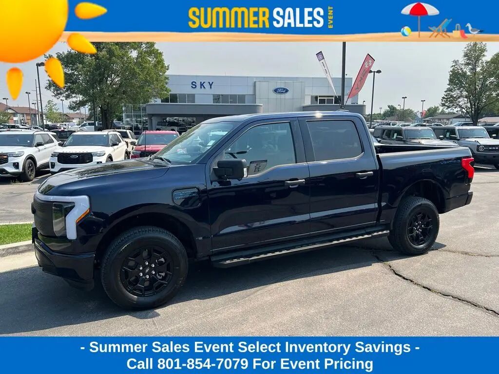 2025 Ford F-150 Lightning XLT — photo 1 of 28