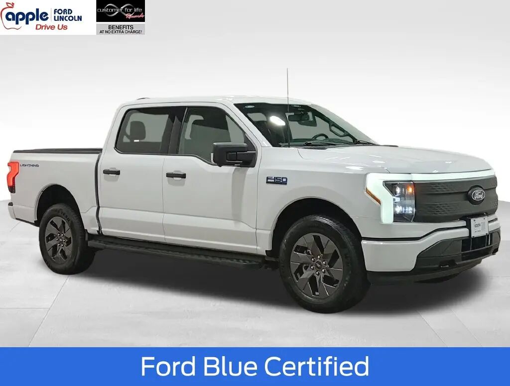 2024 Ford F-150 Lightning XLT — photo 1 of 13