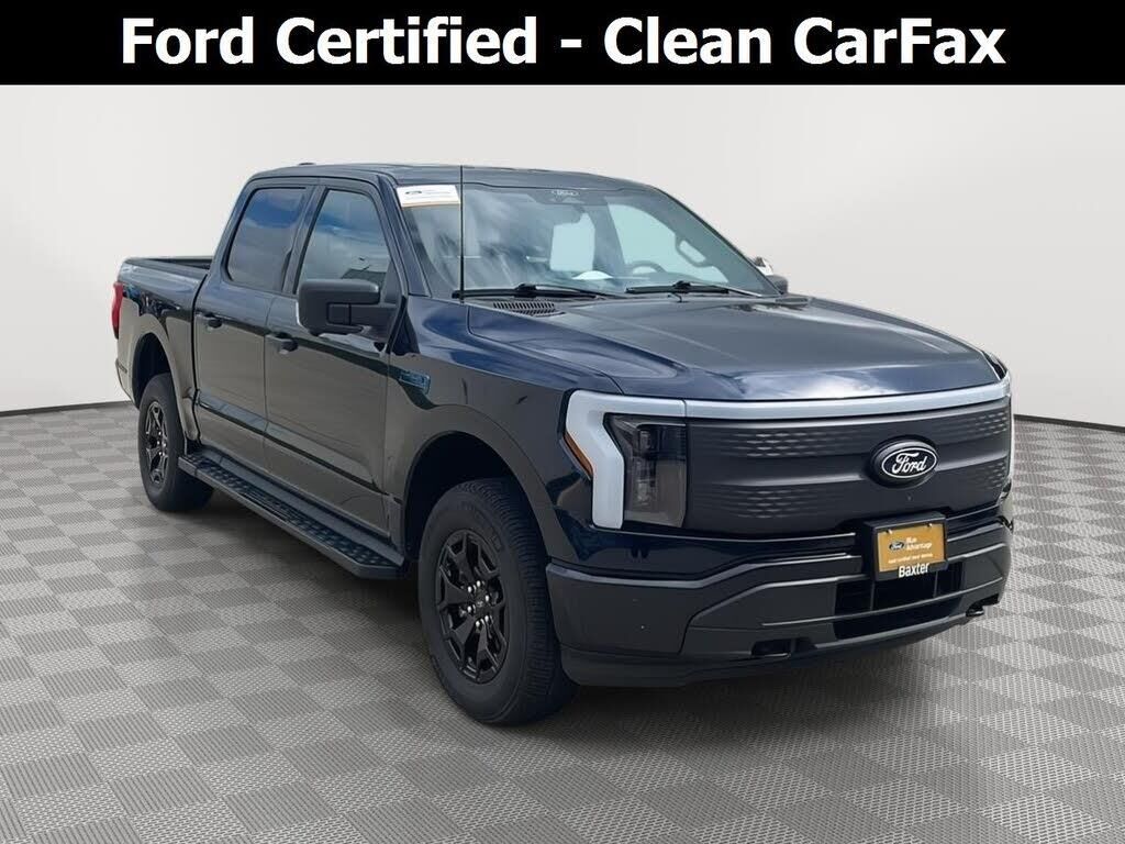 2025 Ford F-150 Lightning XLT — photo 1 of 1