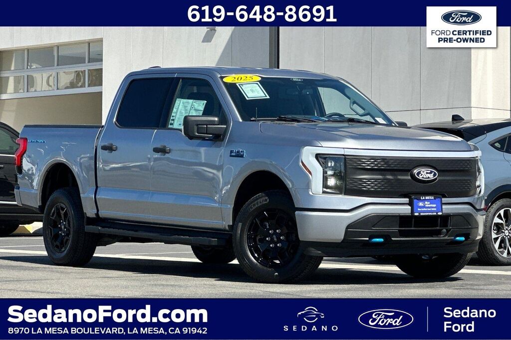 2025 Ford F-150 Lightning XLT — photo 1 of 1