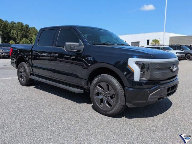 2024 Ford F-150 Lightning XLT — photo 1 of 13