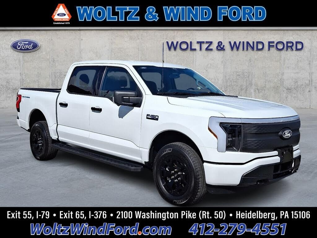 2025 Ford F-150 Lightning XLT — photo 1 of 1