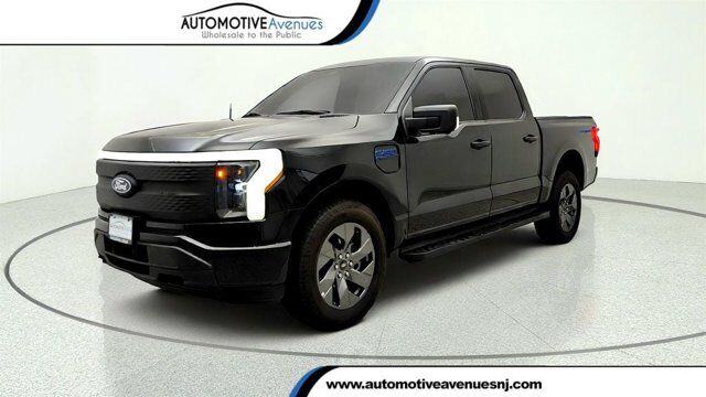 2024 Ford F-150 Lightning XLT — photo 1 of 13