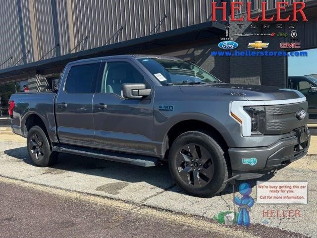 2024 Ford F-150 Lightning XLT — photo 1 of 2