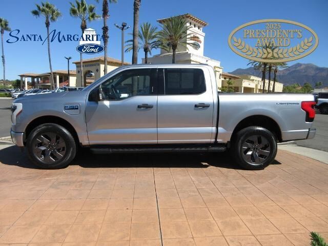 2024 Ford F-150 Lightning XLT