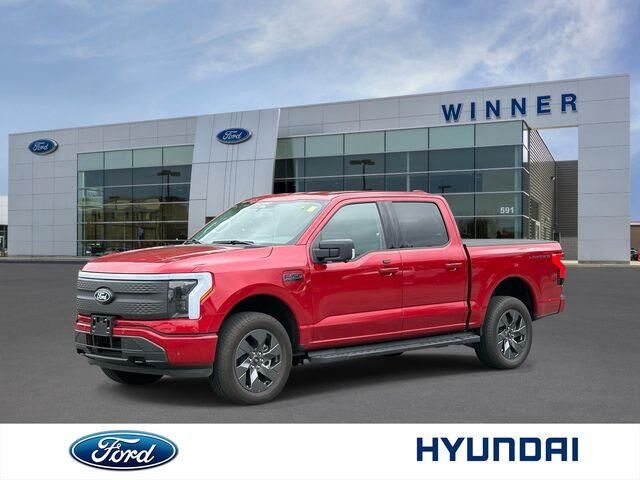 2025 Ford F-150 Lightning Flash — photo 1 of 16