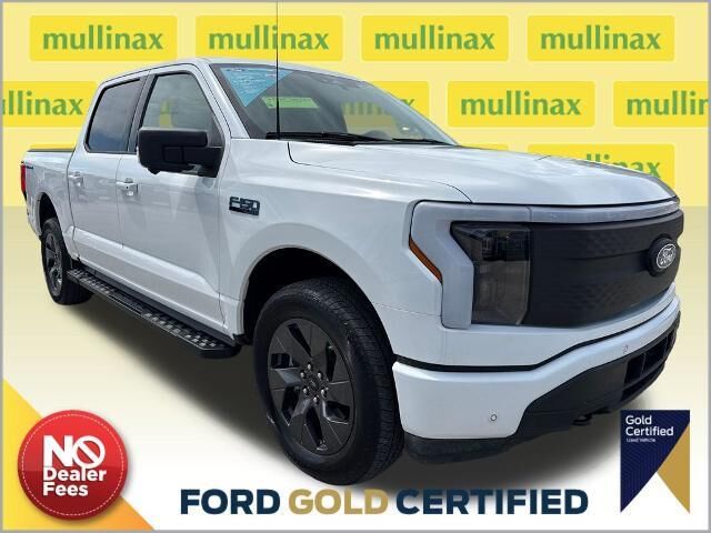 2025 Ford F-150 Lightning Flash — photo 1 of 26