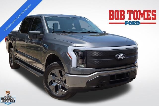 2025 Ford F-150 Lightning Flash — photo 1 of 39