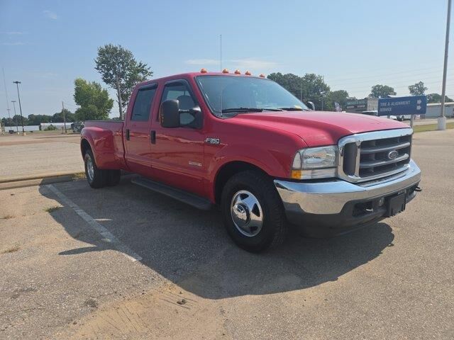2004 Ford F-350 Super Duty Lariat — photo 1 of 18