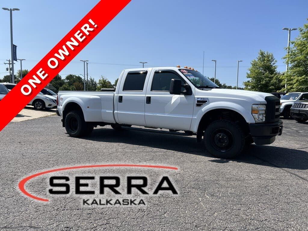 2010 Ford F-350 Super Duty XL — photo 1 of 1