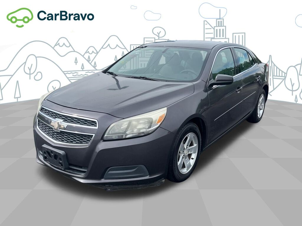 2013 Chevrolet Malibu LS — photo 1 of 6