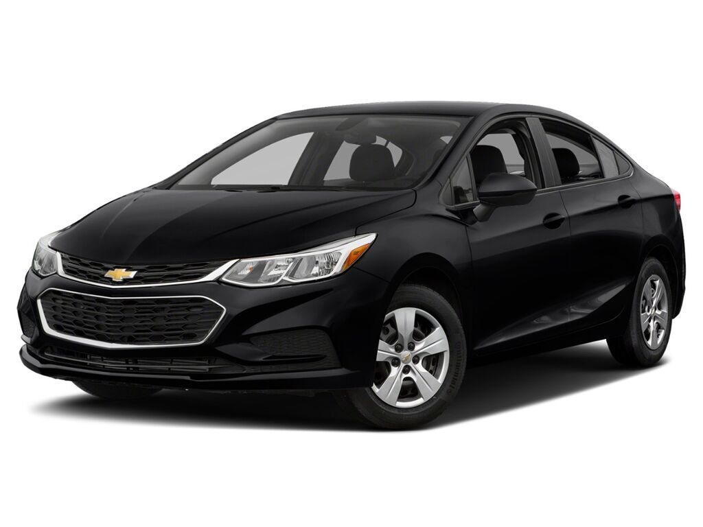 2018 Chevrolet Cruze LS — photo 1 of 13