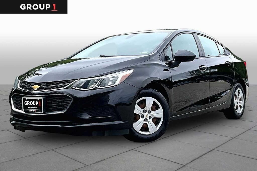 2018 Chevrolet Cruze LS Auto — photo 1 of 1