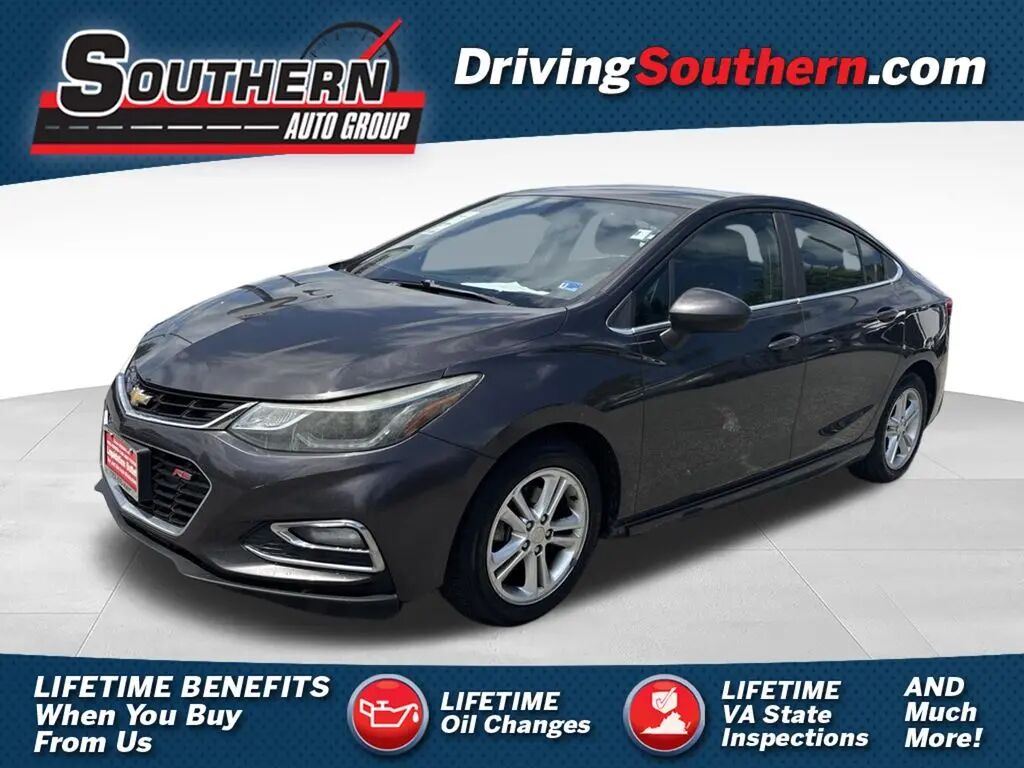 2017 Chevrolet Cruze LT Auto — photo 1 of 13