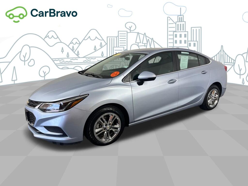 2017 Chevrolet Cruze LT — photo 1 of 6