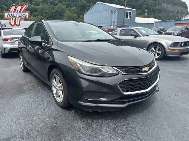 2017 Chevrolet Cruze LT Auto — photo 1 of 26