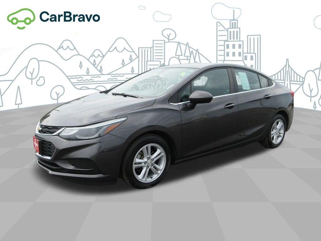 2017 Chevrolet Cruze LT — photo 1 of 6