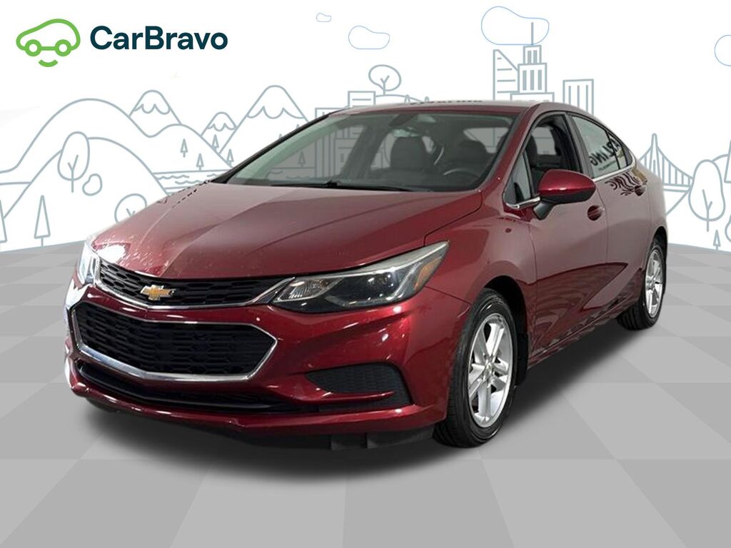 2017 Chevrolet Cruze LT — photo 1 of 6
