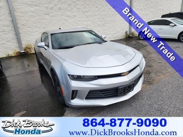 2017 Chevrolet Camaro LT — photo 1 of 10