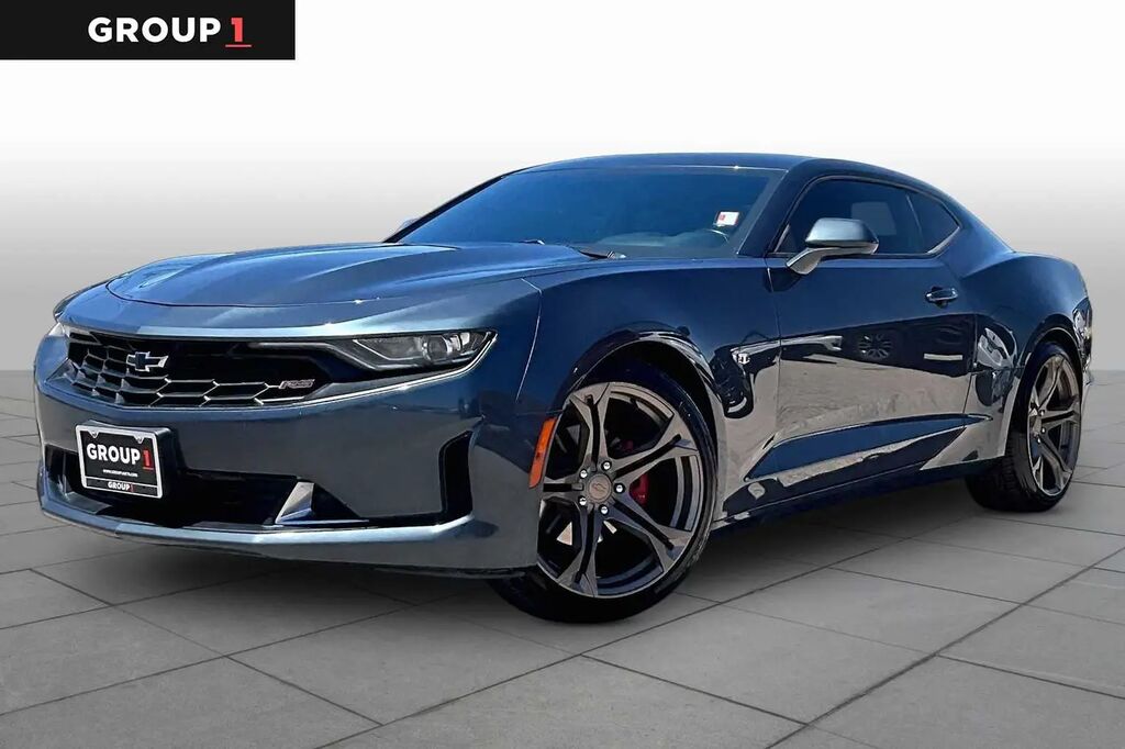 2022 Chevrolet Camaro LT — photo 1 of 25