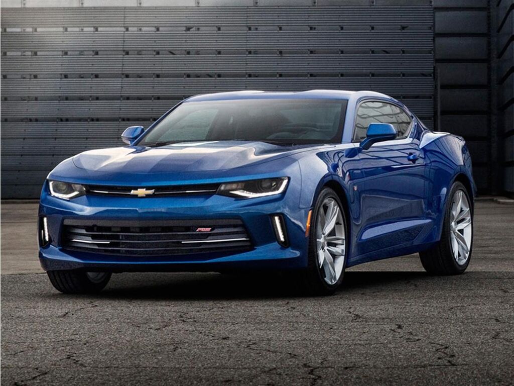 2017 Chevrolet Camaro LT — photo 1 of 2