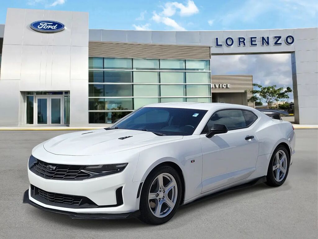 2021 Chevrolet Camaro LT — photo 1 of 26