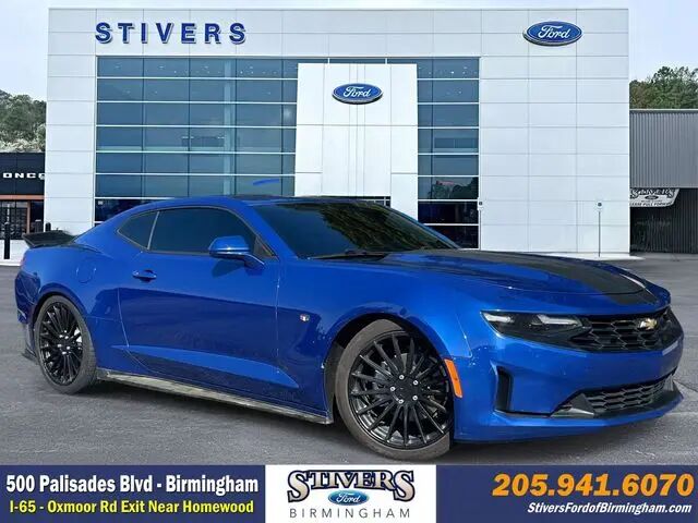 2021 Chevrolet Camaro LT — photo 1 of 38