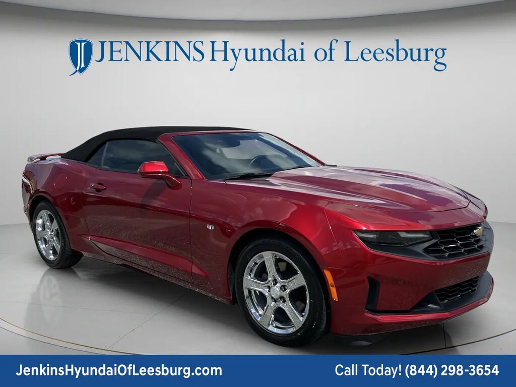 2024 Chevrolet Camaro LT — photo 1 of 13