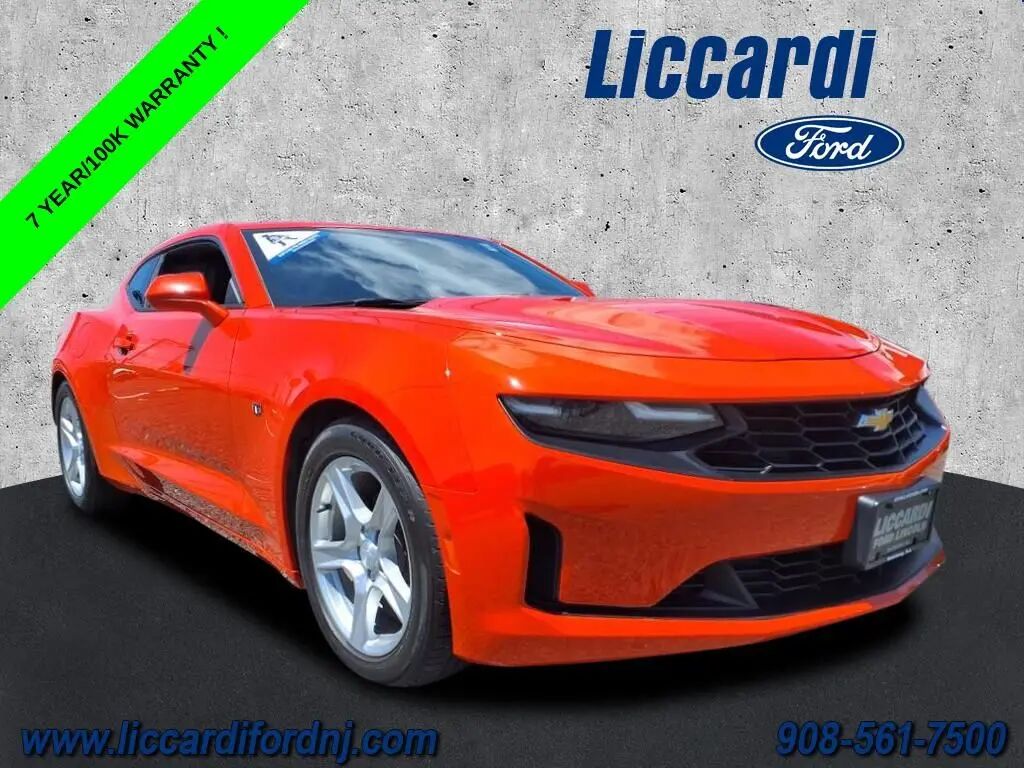 2021 Chevrolet Camaro LT — photo 1 of 14