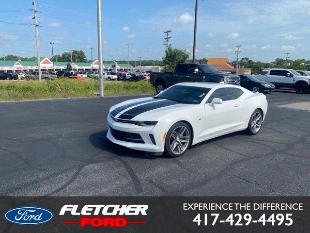 2017 Chevrolet Camaro LT — photo 1 of 12