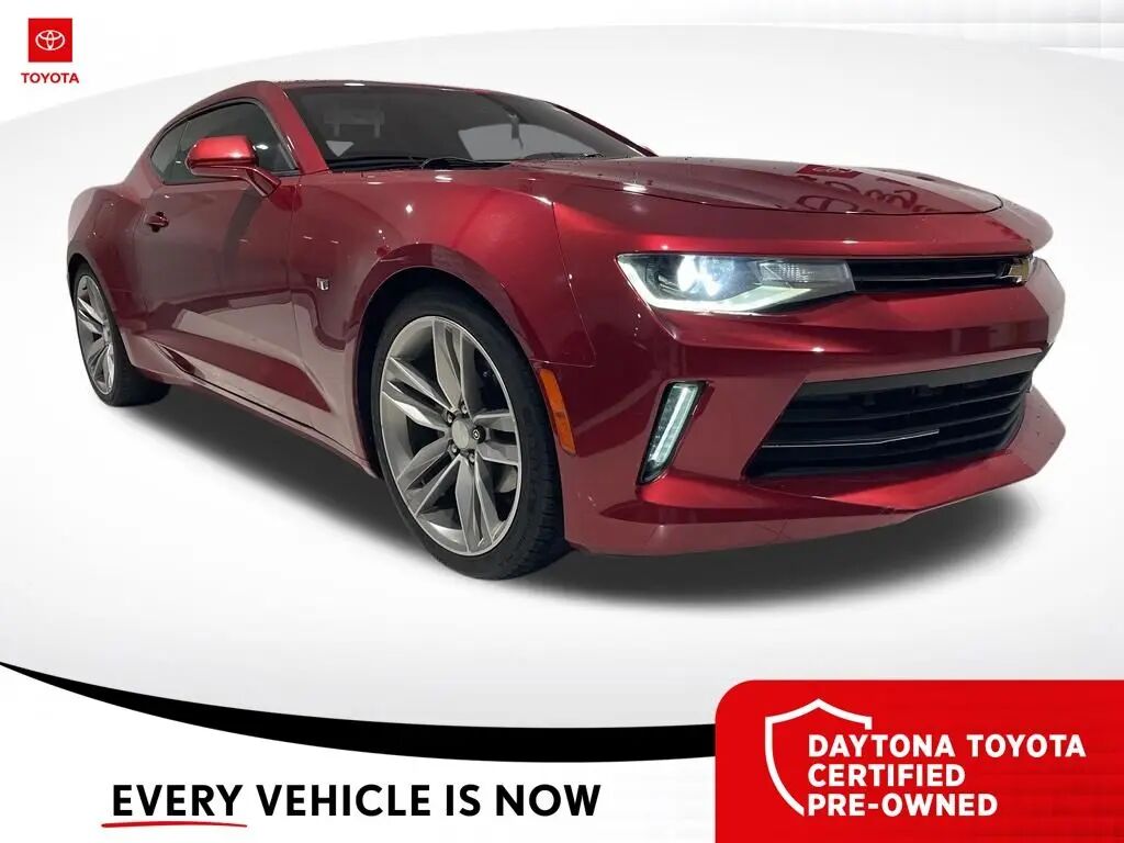 2017 Chevrolet Camaro LT — photo 1 of 10