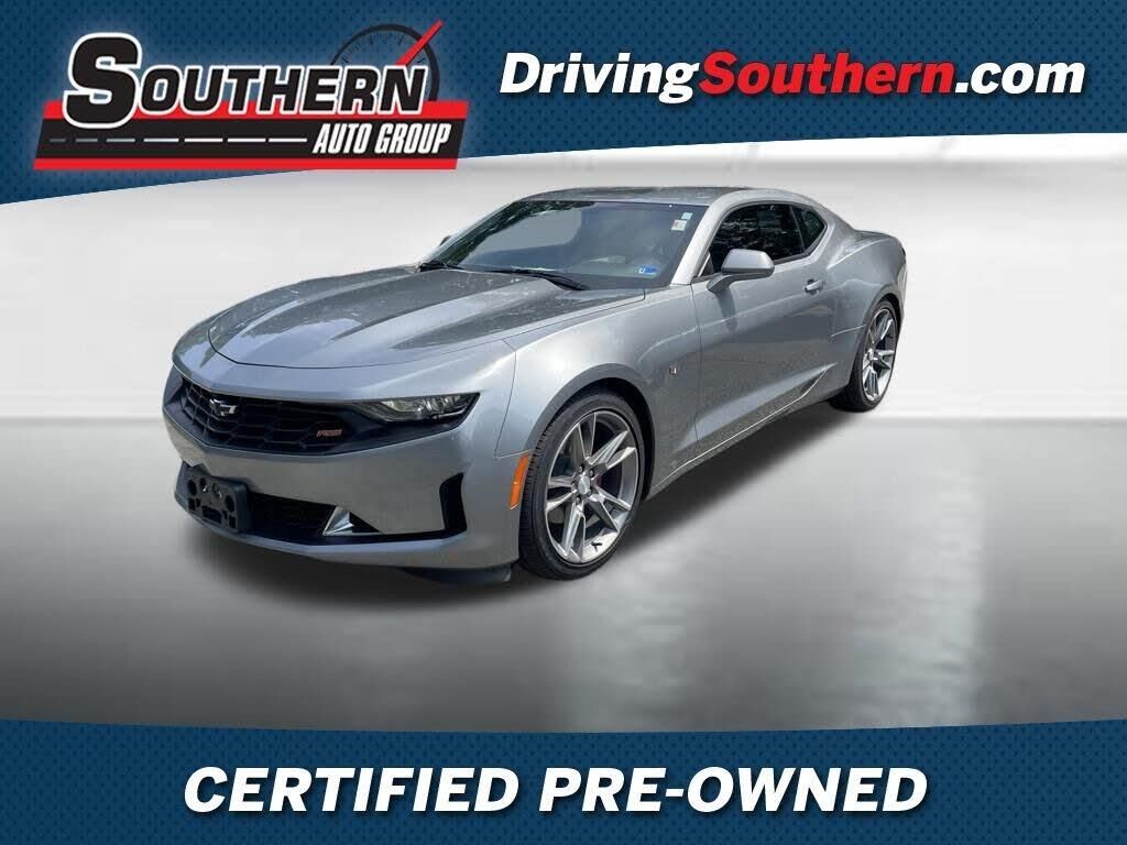 2023 Chevrolet Camaro LT — photo 1 of 4
