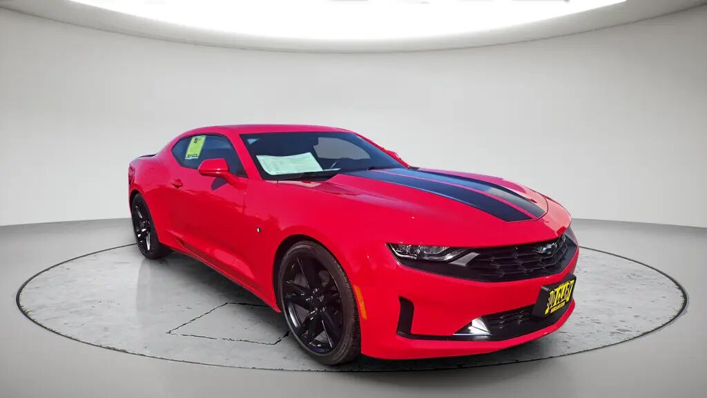 2019 Chevrolet Camaro LT — photo 1 of 13