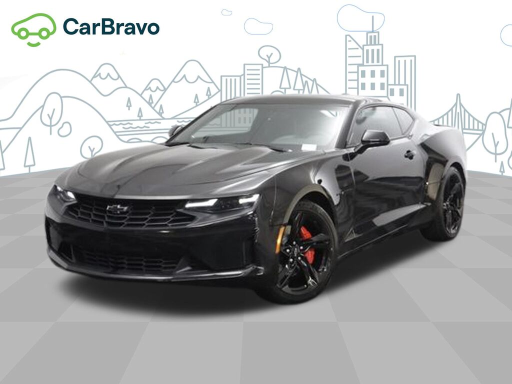 2023 Chevrolet Camaro 2LT — photo 1 of 6