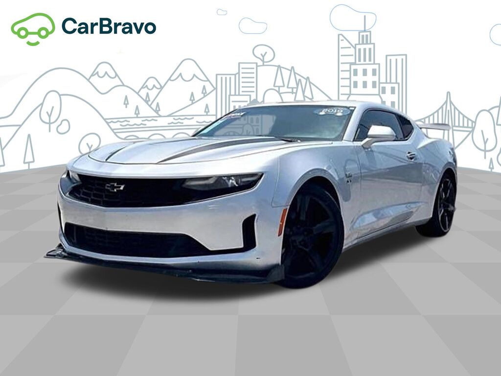 2019 Chevrolet Camaro 2LT — photo 1 of 6