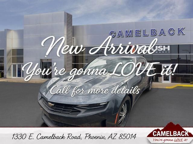 2023 Chevrolet Camaro LT — photo 1 of 13