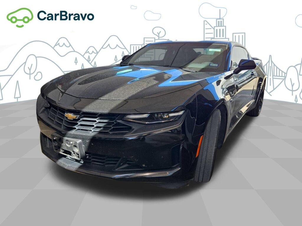 2022 Chevrolet Camaro 2LT — photo 1 of 7
