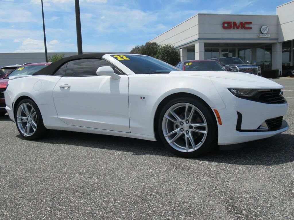 2022 Chevrolet Camaro LT — photo 1 of 13