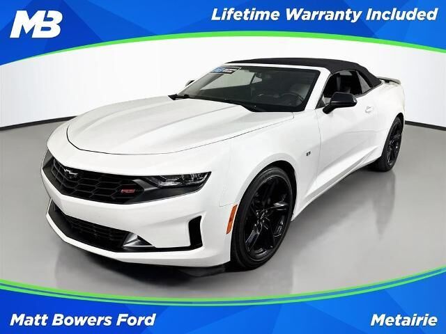 2022 Chevrolet Camaro LT — photo 1 of 35