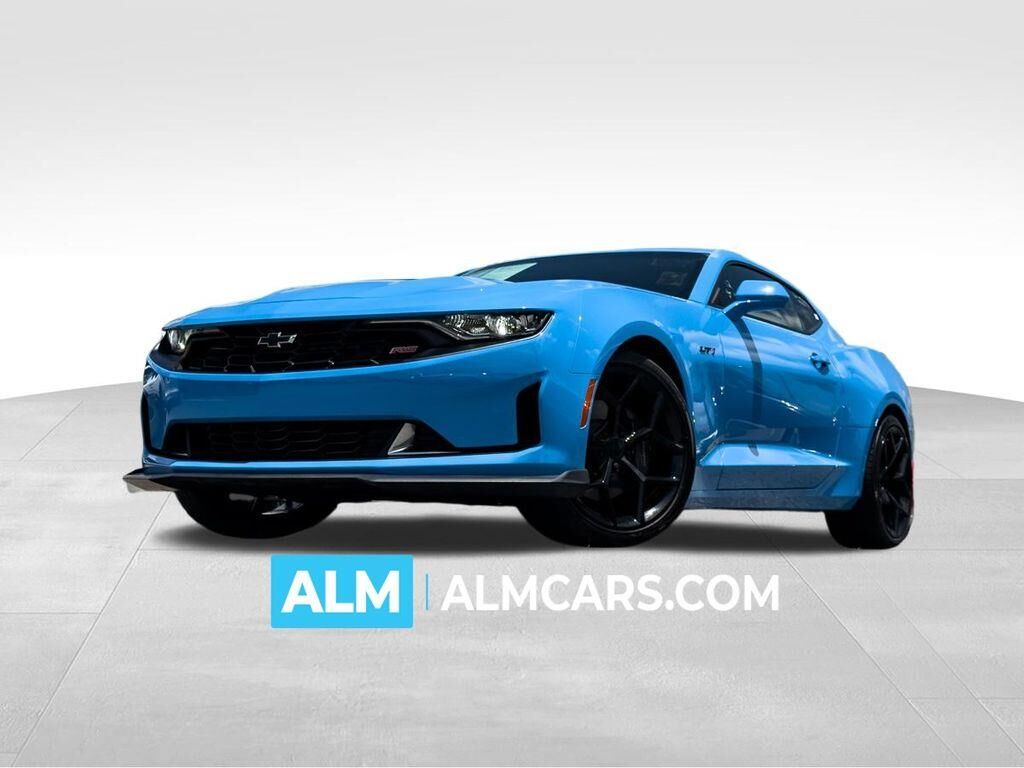 2022 Chevrolet Camaro LT1 — photo 1 of 13