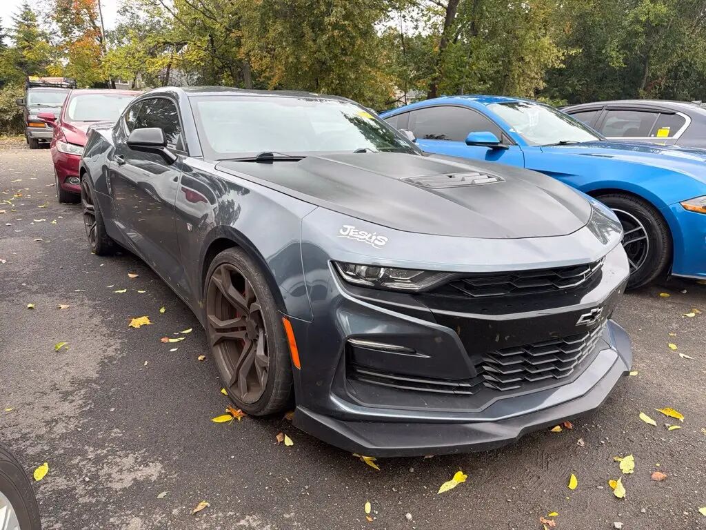 2019 Chevrolet Camaro SS — photo 1 of 8