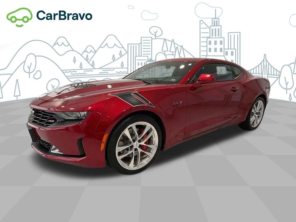 2021 Chevrolet Camaro LT1 — photo 1 of 7